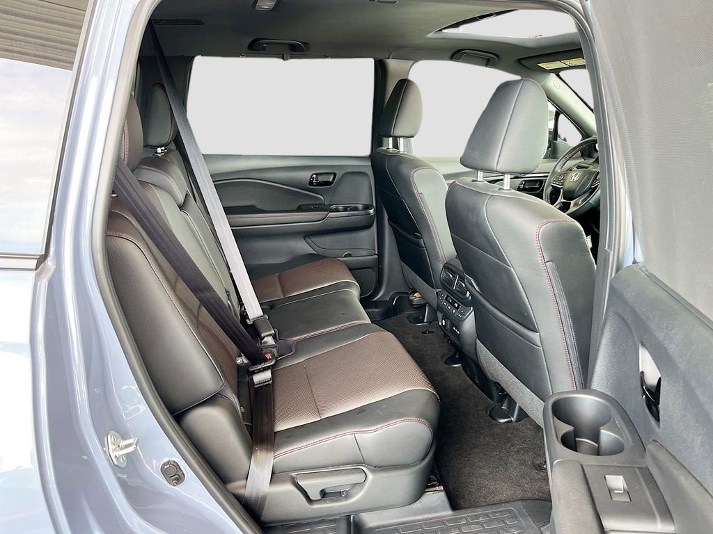 Used 2024 Honda Passport Black Edition image 28
