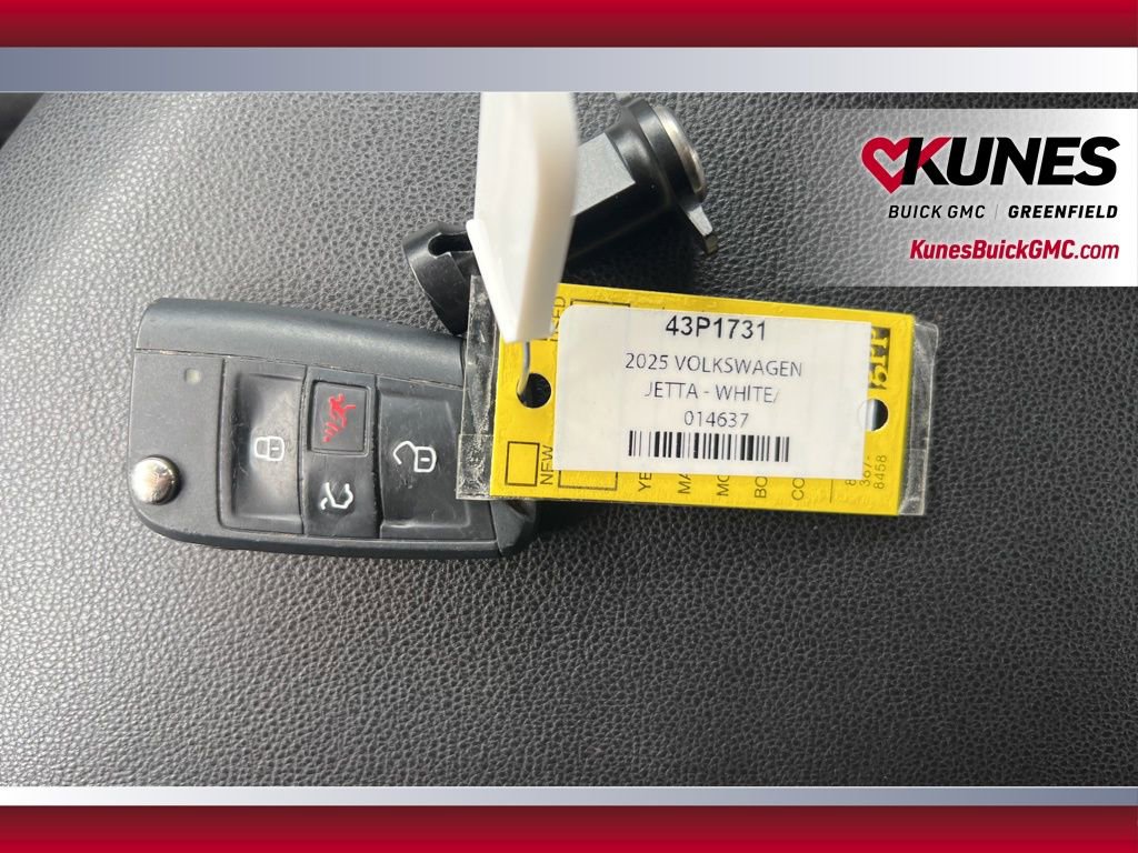 Used 2025 Volkswagen Jetta Sport image 39