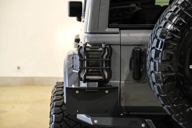 Used 2021 Jeep Wrangler Unlimited Sahara w/ Dual Top Group AWD/4WD image 35