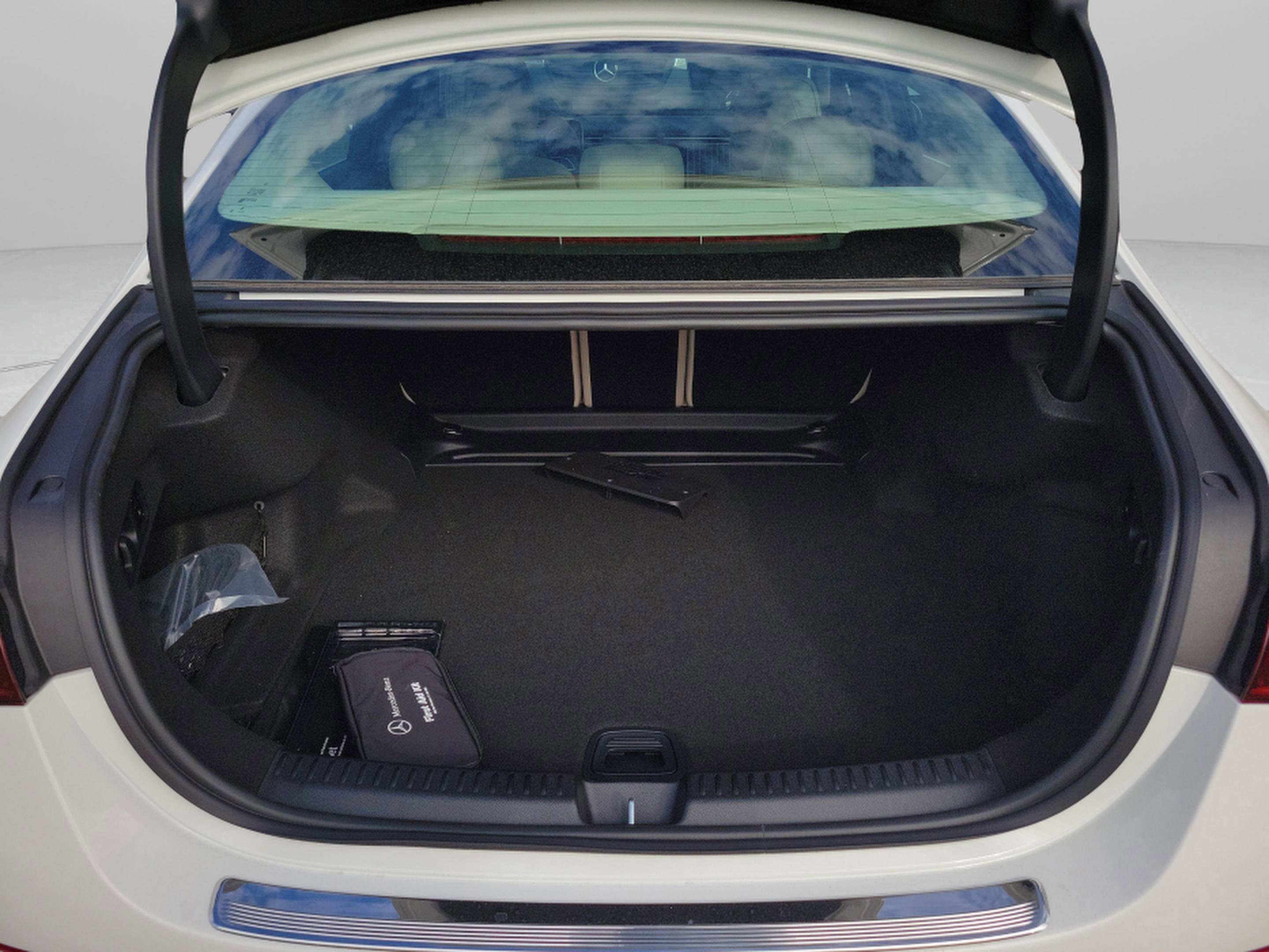 New 2026 Mercedes-Benz E 350 Sedan image 8