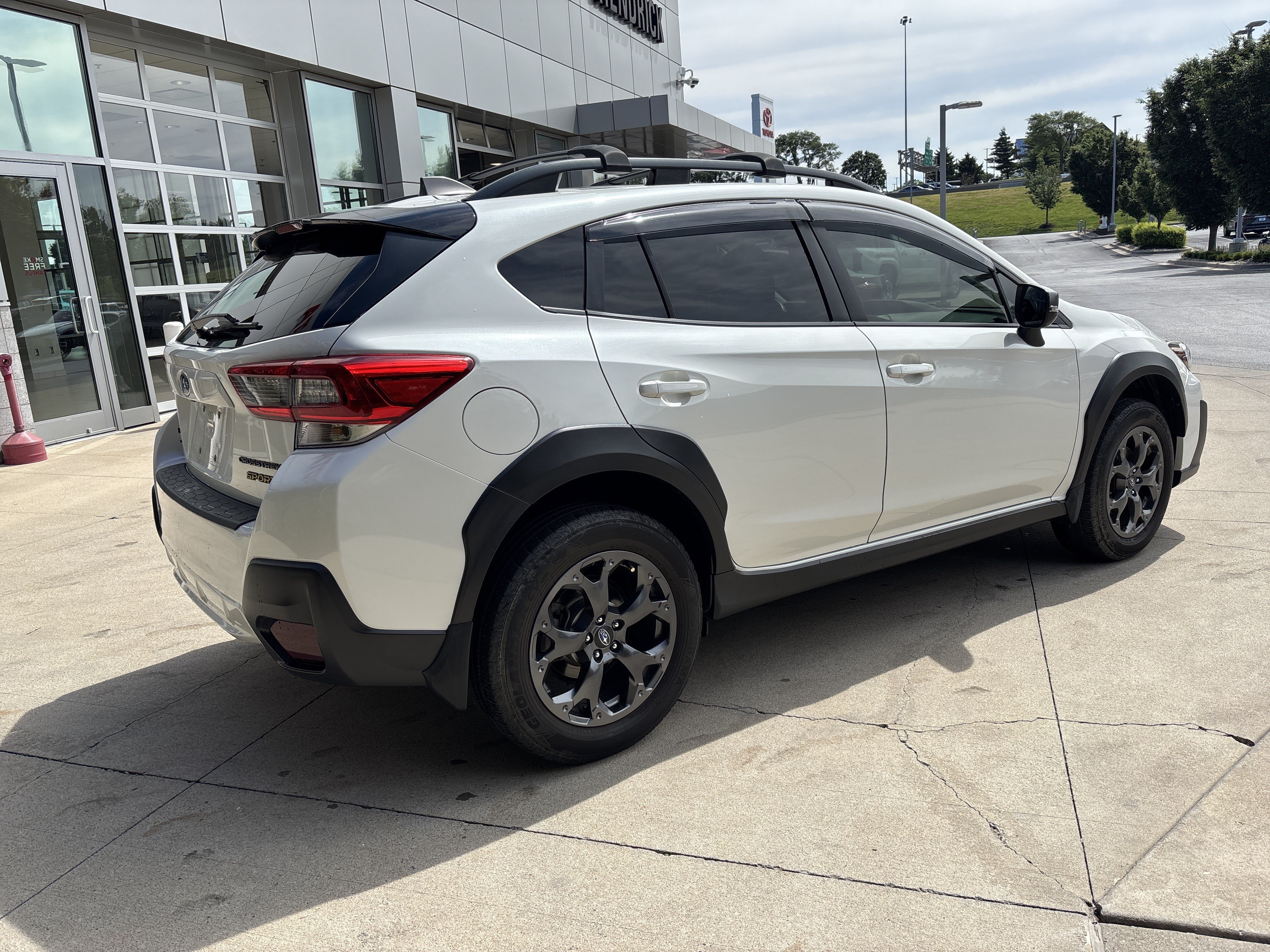 Used 2021 Subaru Crosstrek 2.5i Sport w/ Moonroof Package AWD/4WD image 6