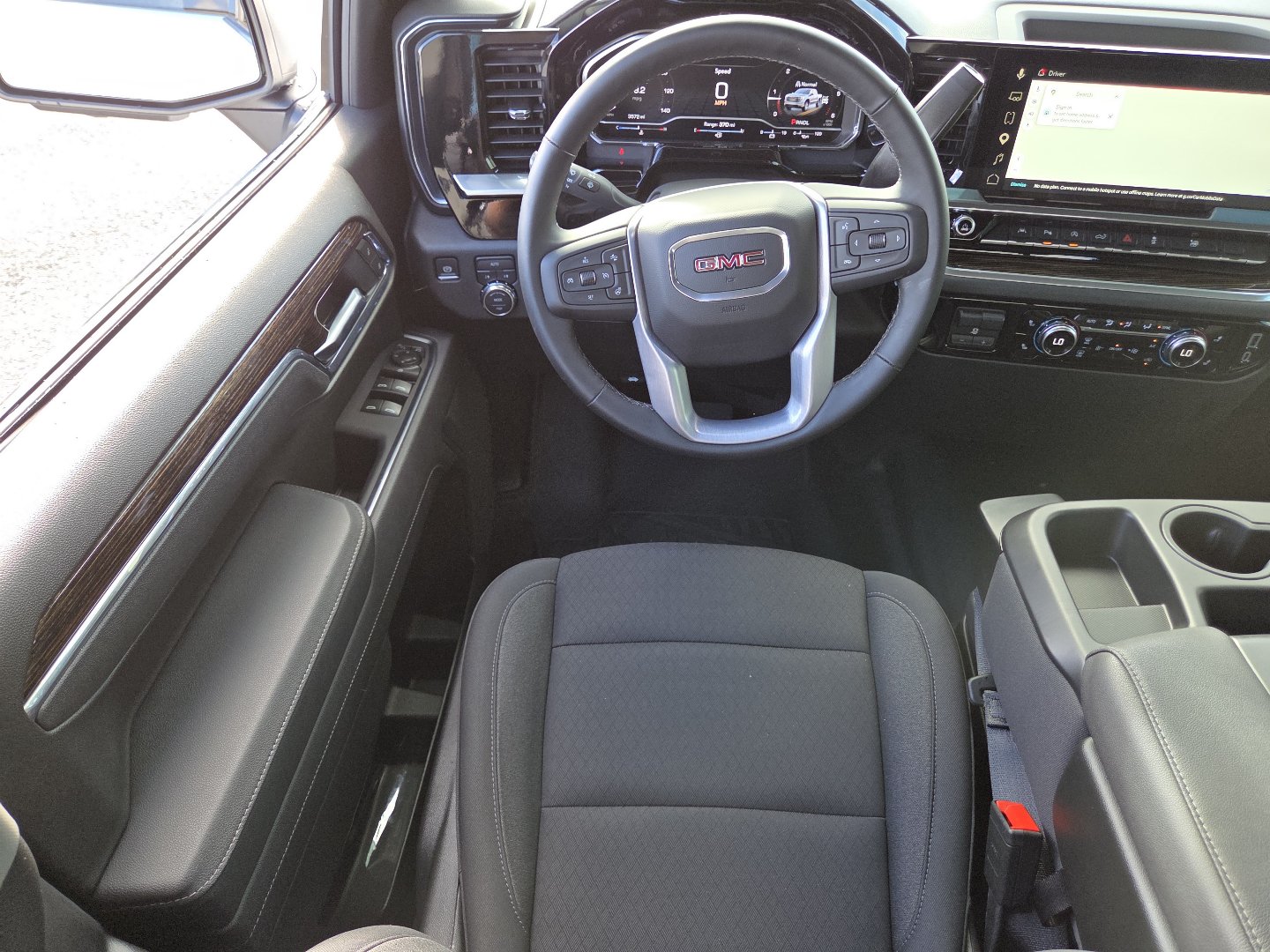 Used 2025 GMC Sierra 1500 SLE w/ Preferred Package AWD/4WD image 28