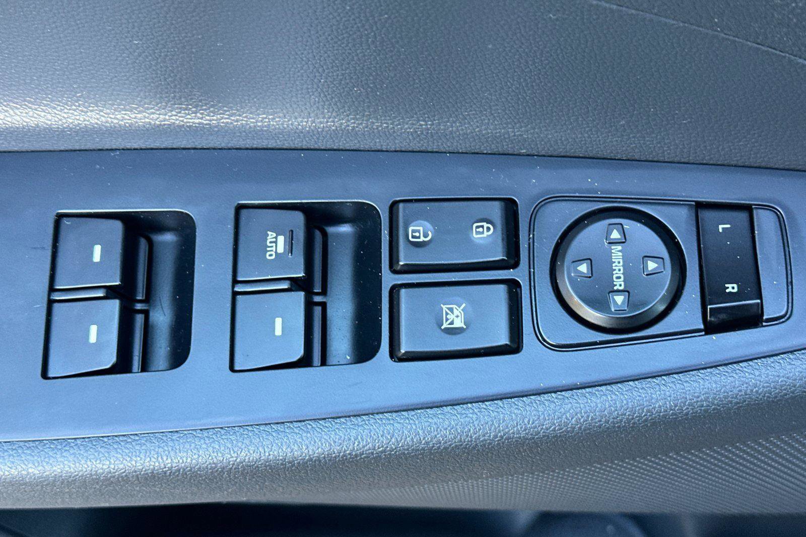 Used 2017 Hyundai Tucson SE Plus image 11