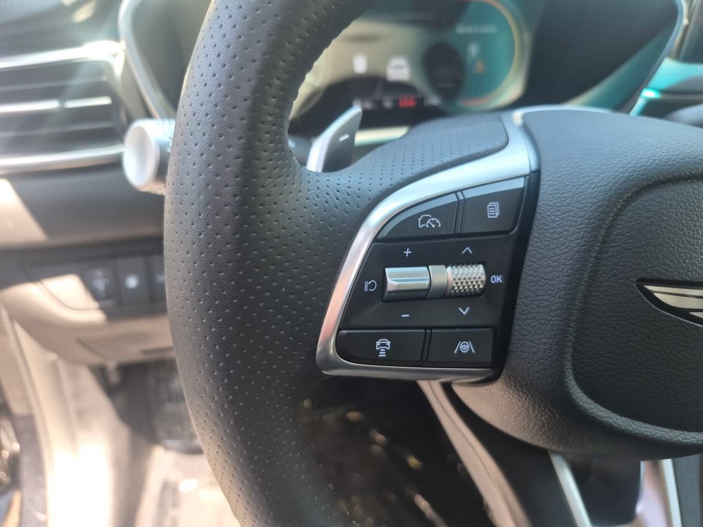 Used 2026 Genesis G70 2.5T RWD image 13