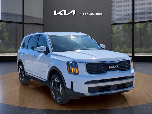 Used 2024 Kia Telluride S image 3