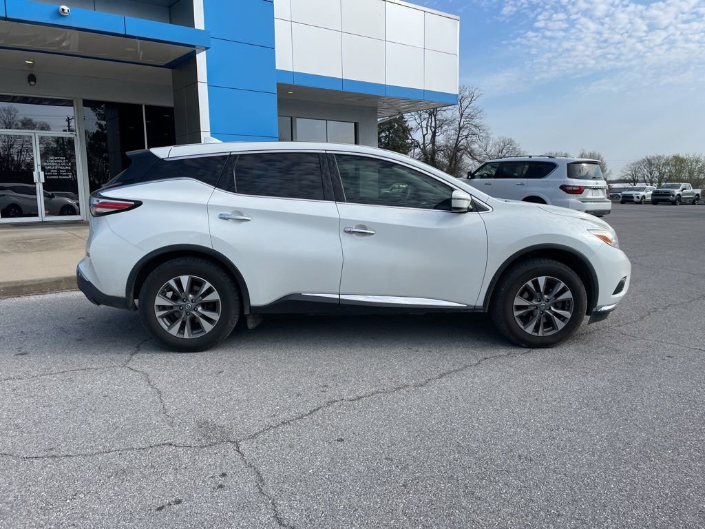 Used 2017 Nissan Murano S image 9