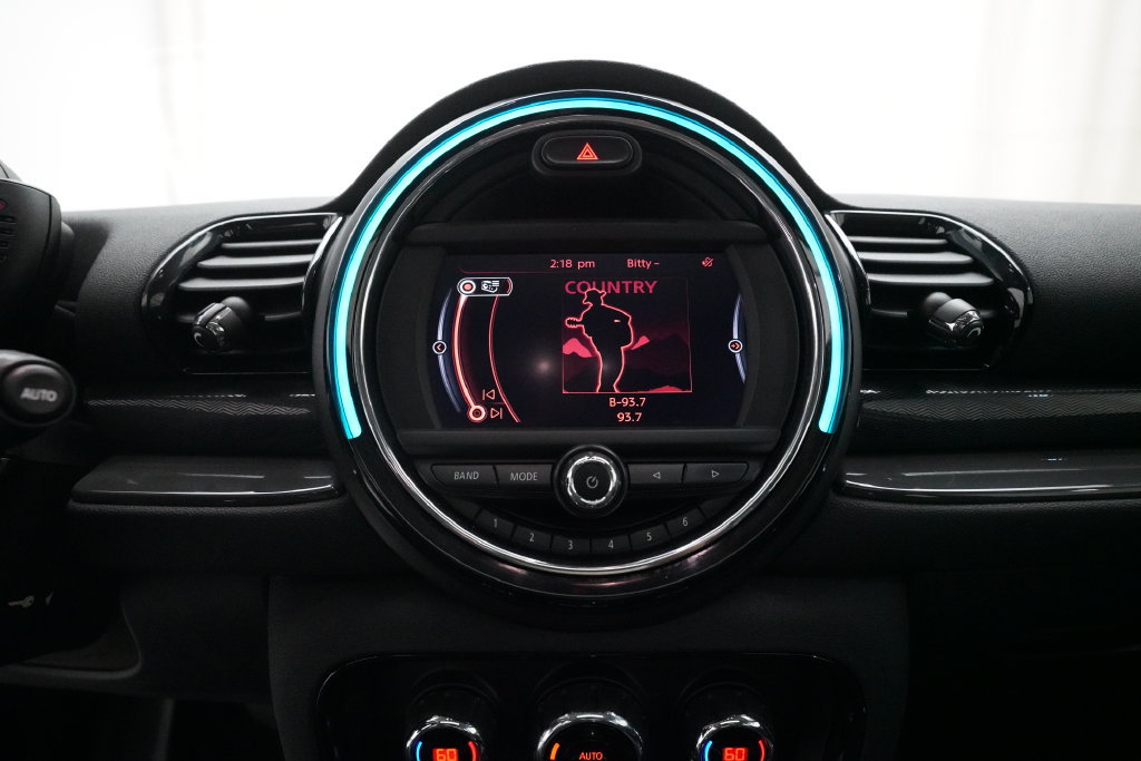 Used 2016 MINI Cooper Clubman FWD image 6
