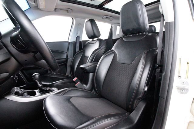 Used 2020 Jeep Compass Latitude w/ Popular Equipment Group image 17