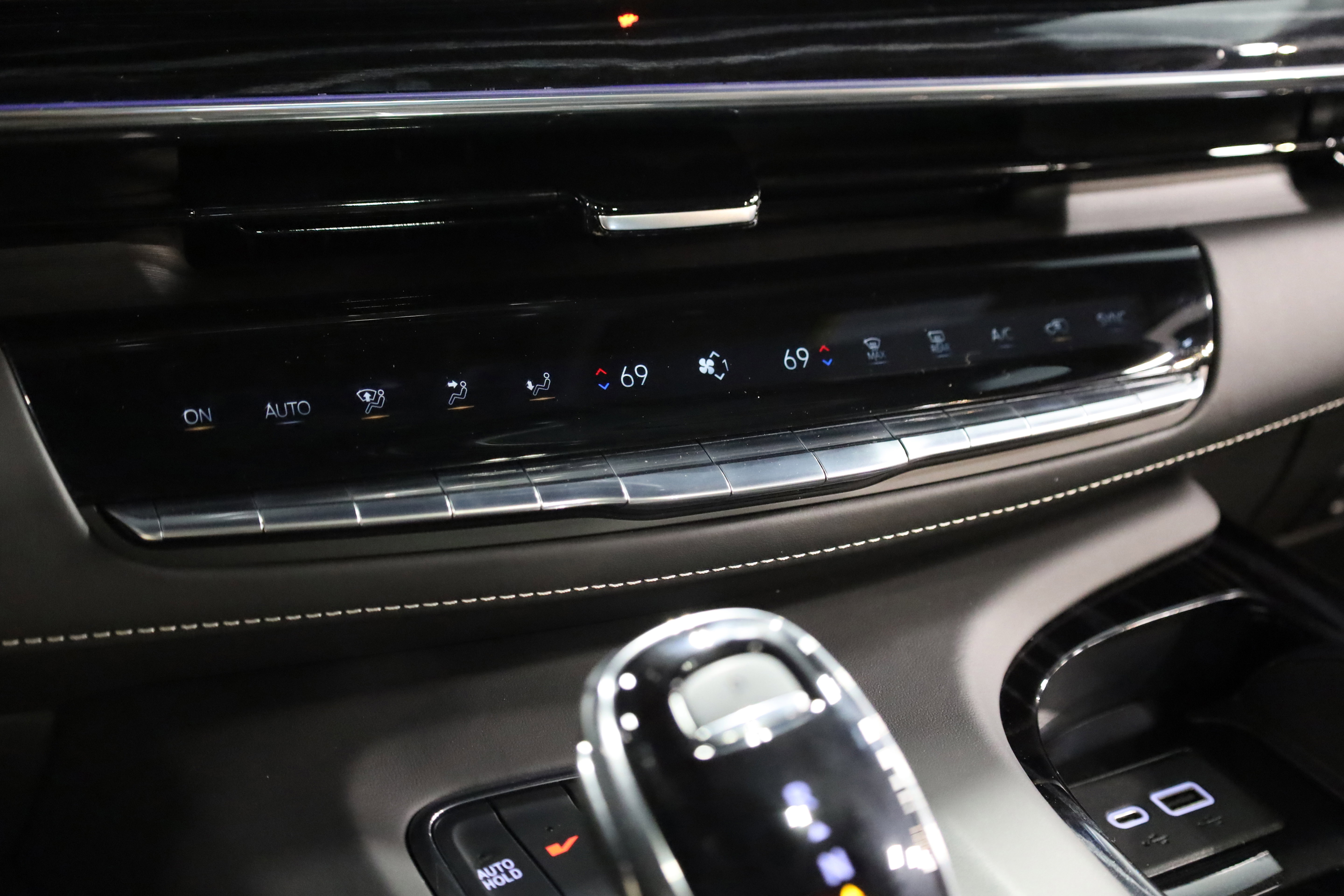 Used 2023 Cadillac Escalade V image 30