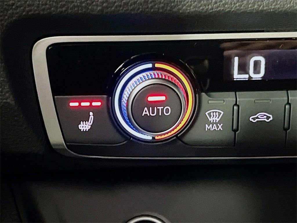 New 2025 Audi Q3 2.0T Premium image 20
