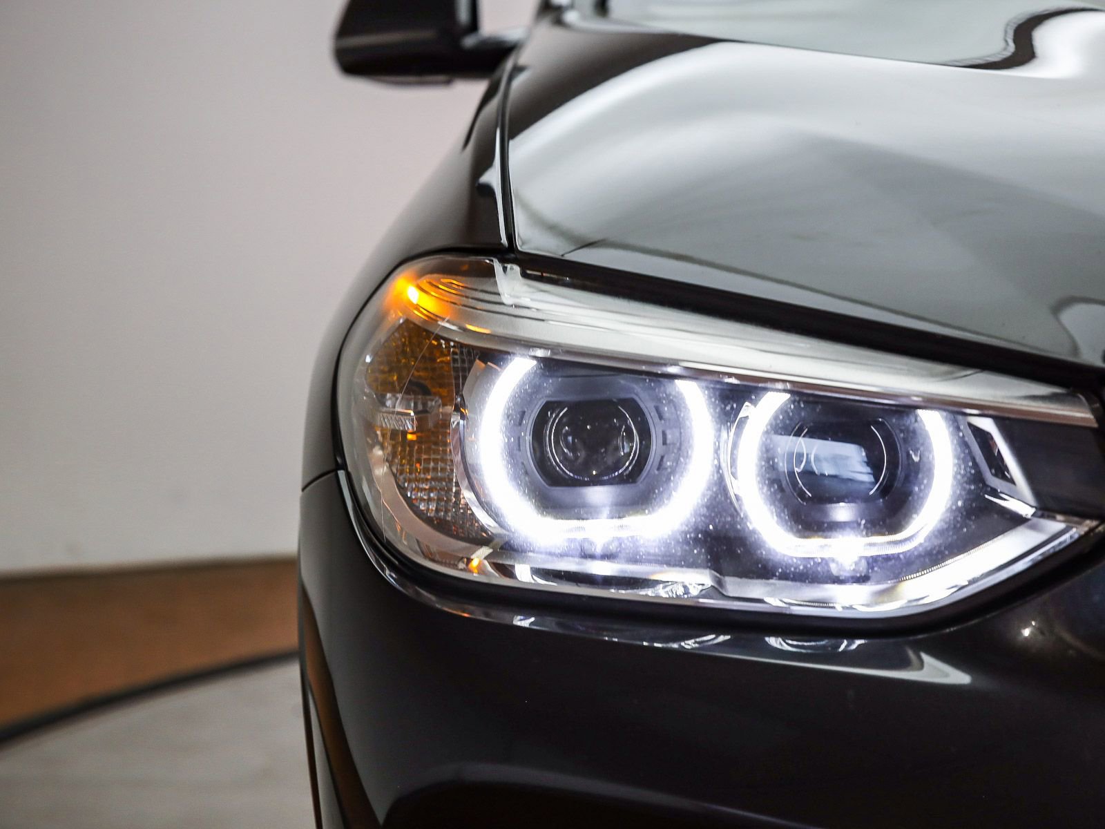 Used 2019 BMW X3 xDrive30i w/ M Sport Package 2 image 8