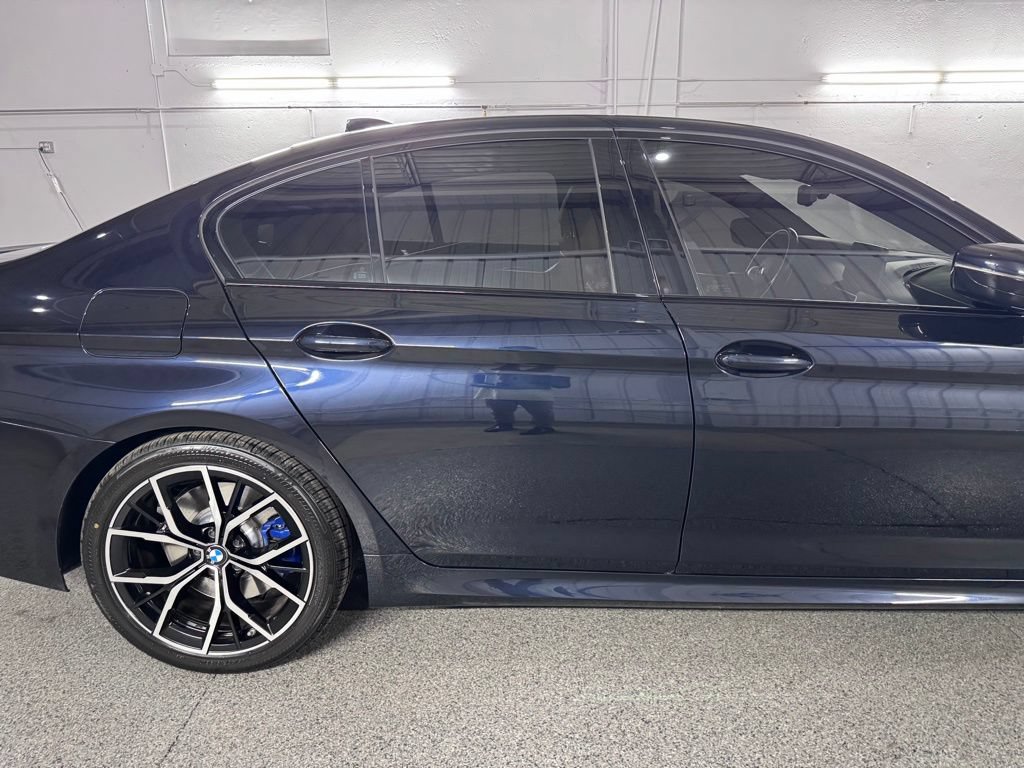 Used 2023 BMW 530i xDrive w/ M Sport Package AWD/4WD image 10