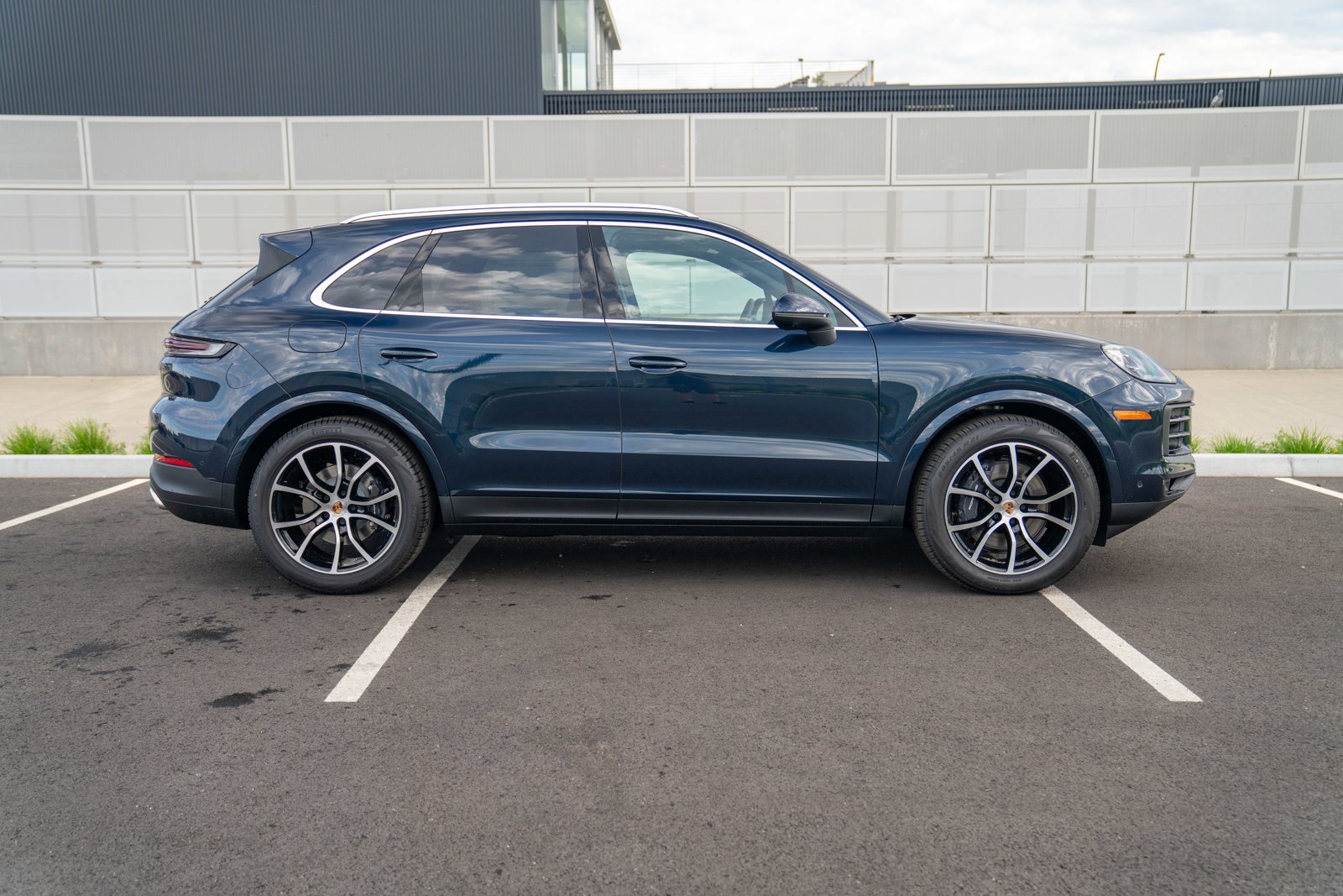 New 2026 Porsche Cayenne AWD/4WD image 8