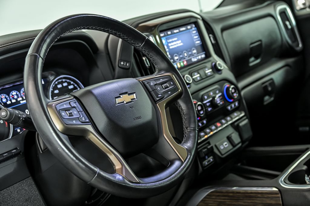 Used 2021 Chevrolet Silverado 1500 High Country AWD/4WD image 17