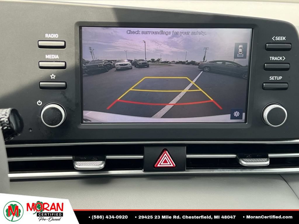 Used 2021 Hyundai Elantra SE FWD image 20