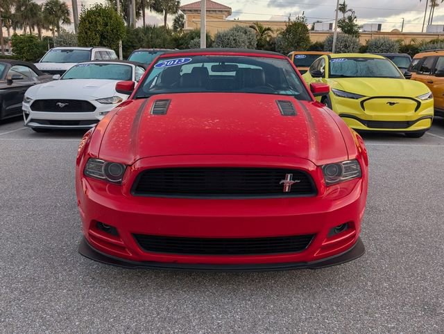 Used 2013 Ford Mustang GT Premium image 2