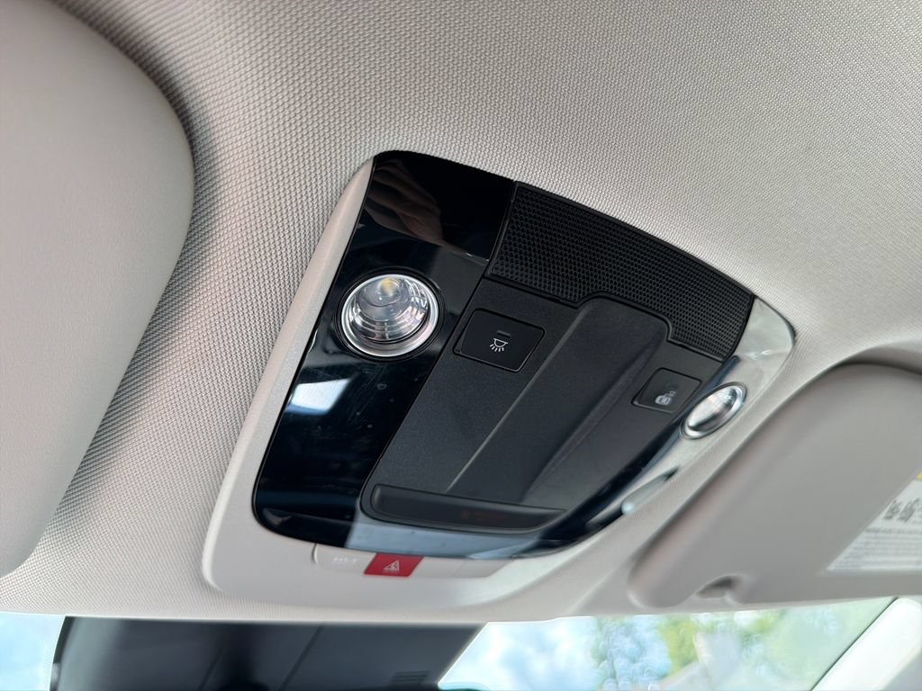Used 2022 Kia EV6 Light RWD image 31
