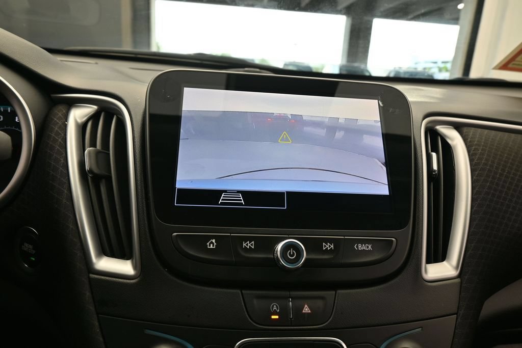 Used 2025 Chevrolet Malibu LT FWD image 22