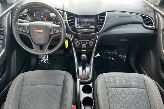 Used 2020 Chevrolet Trax LS w/ Tint and Cruise Package image 16