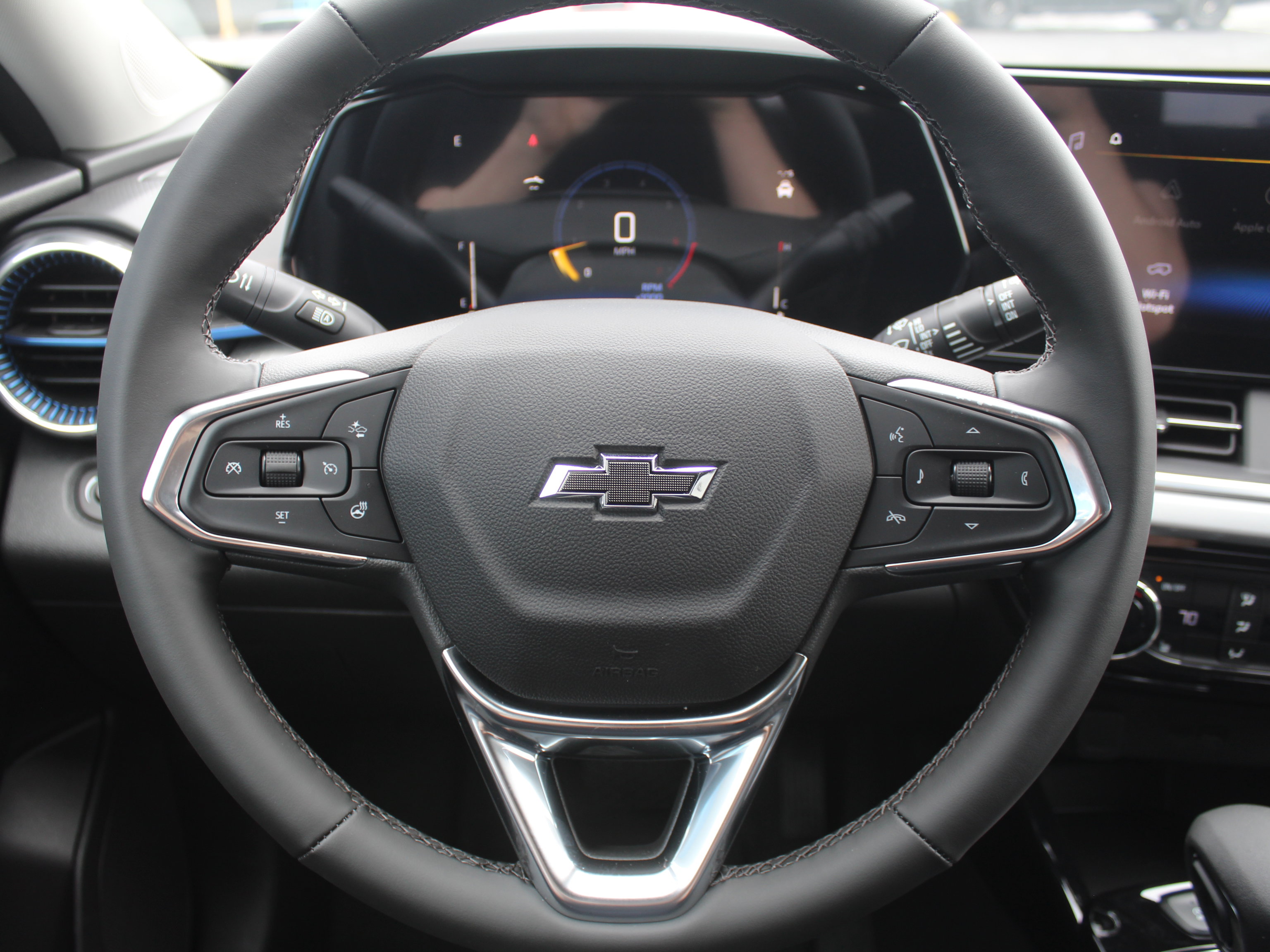 New 2026 Chevrolet Trax LT image 11