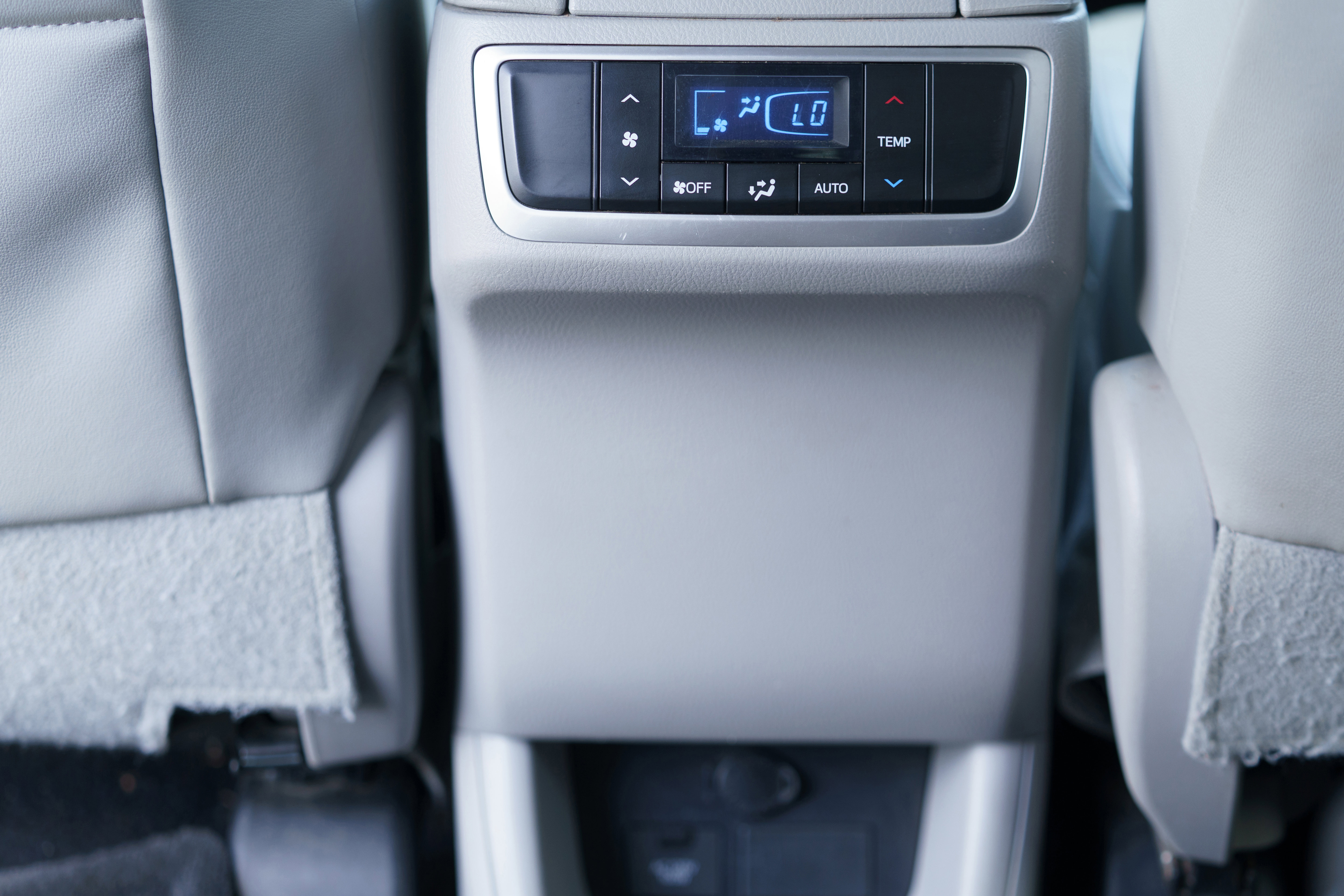 Used 2016 Toyota Highlander XLE image 14