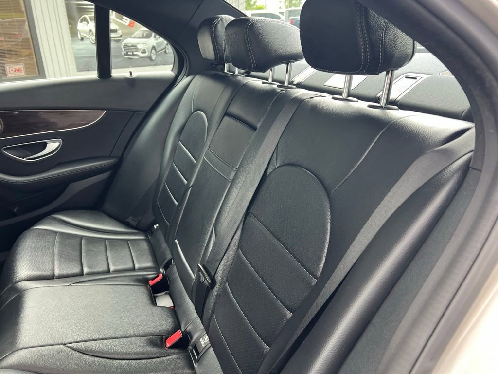 Used 2019 Mercedes-Benz C 300 4MATIC Sedan image 11