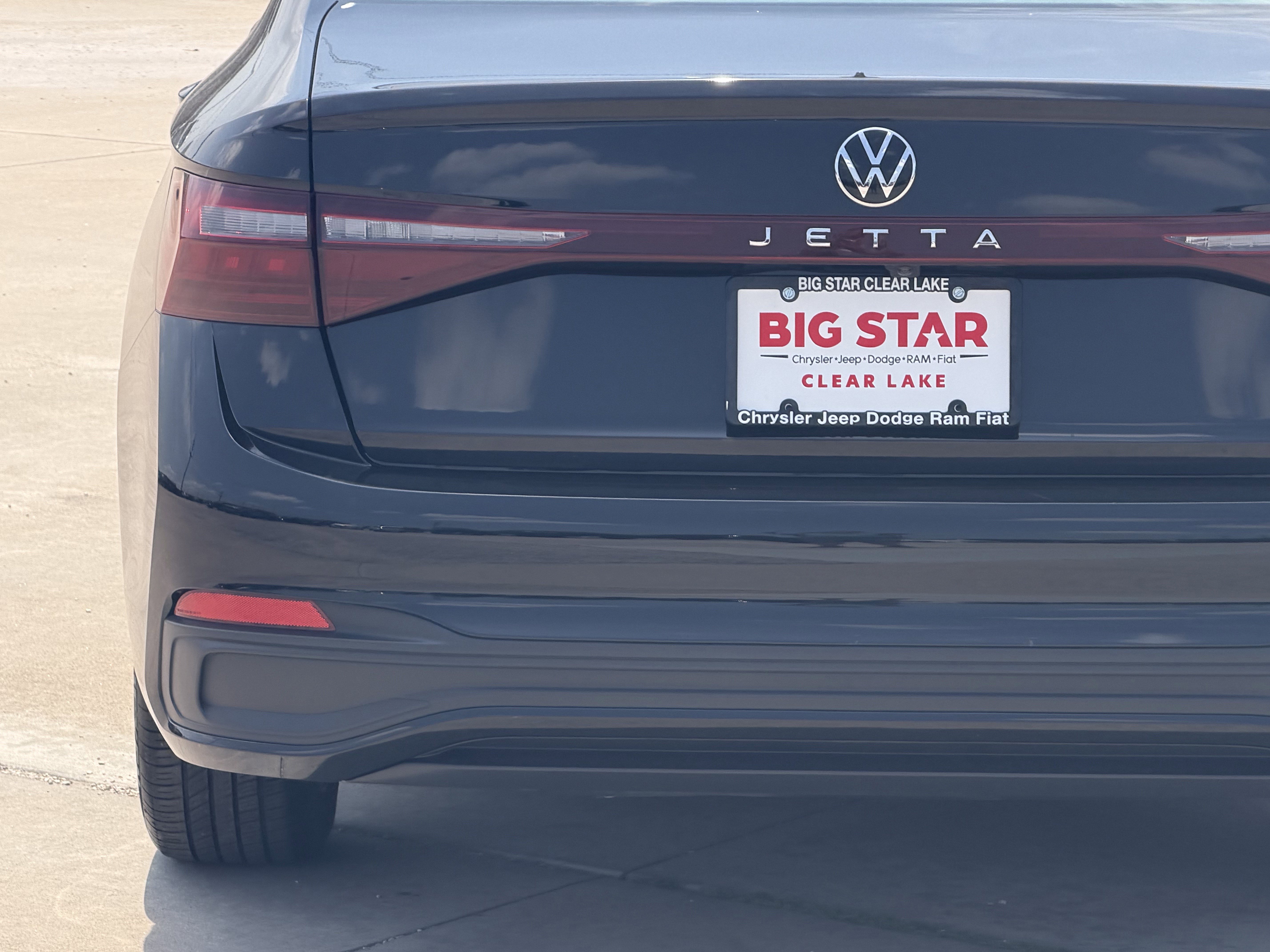 Used 2025 Volkswagen Jetta Sport FWD image 28
