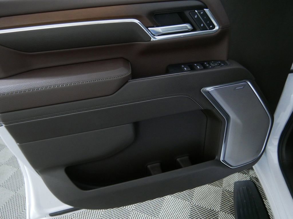 Used 2024 GMC Sierra 3500 Denali w/ Denali Reserve Package image 16