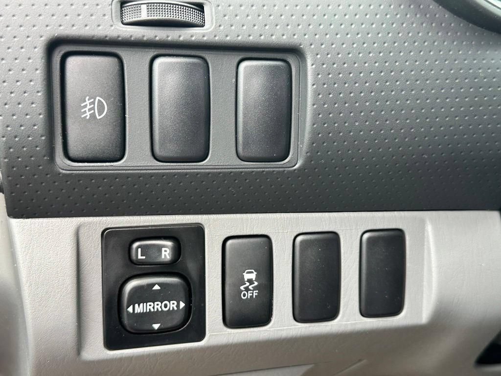 Used 2014 Toyota Tacoma PreRunner w/ SR5 Package RWD image 22