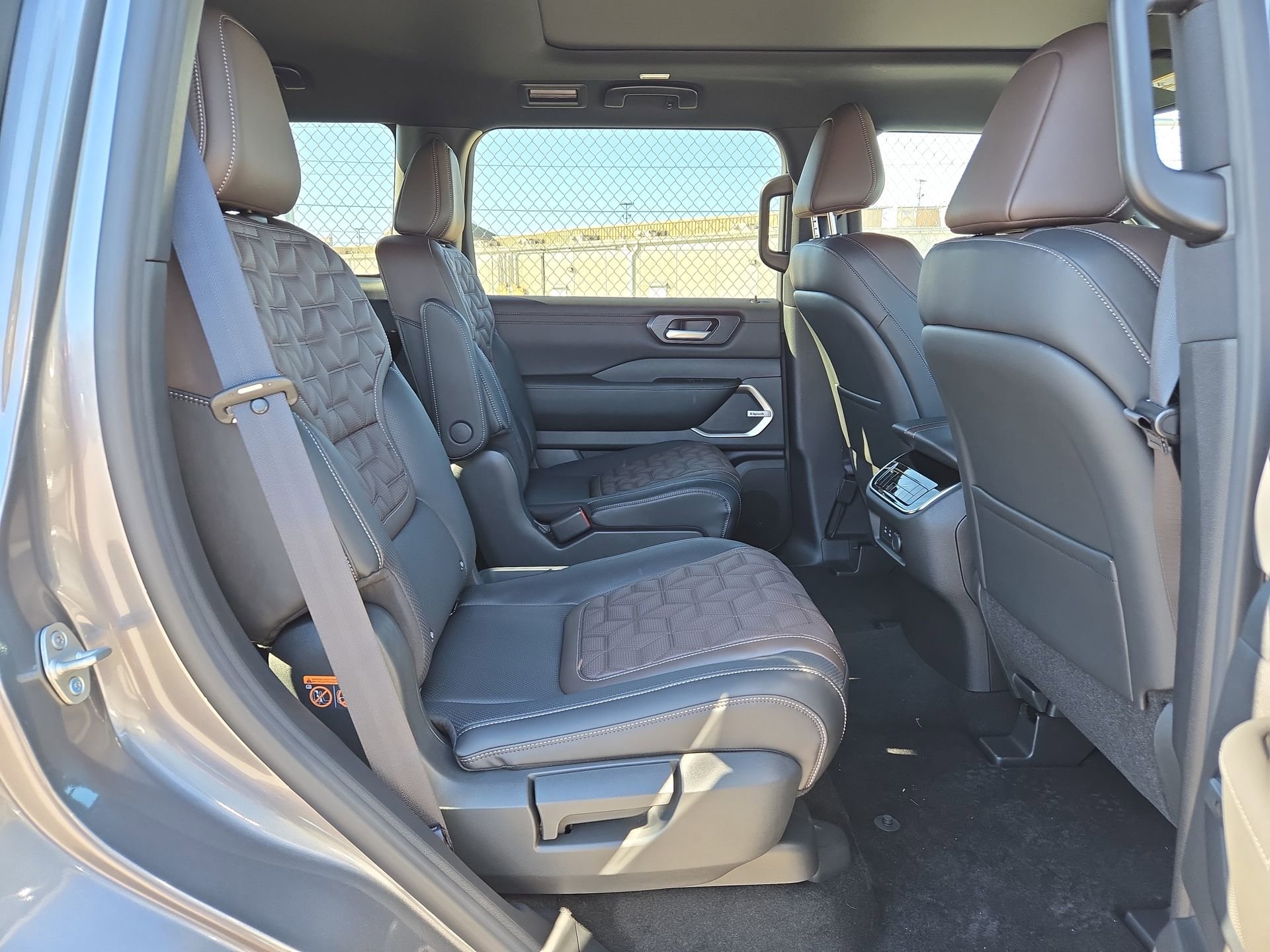 New 2026 Nissan Armada Platinum image 14