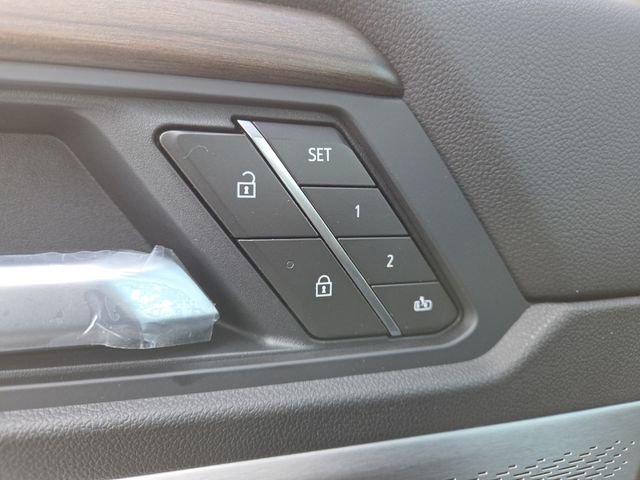 New 2026 GMC Acadia Denali Ultimate w/ LPO, Floor Liner Package image 11