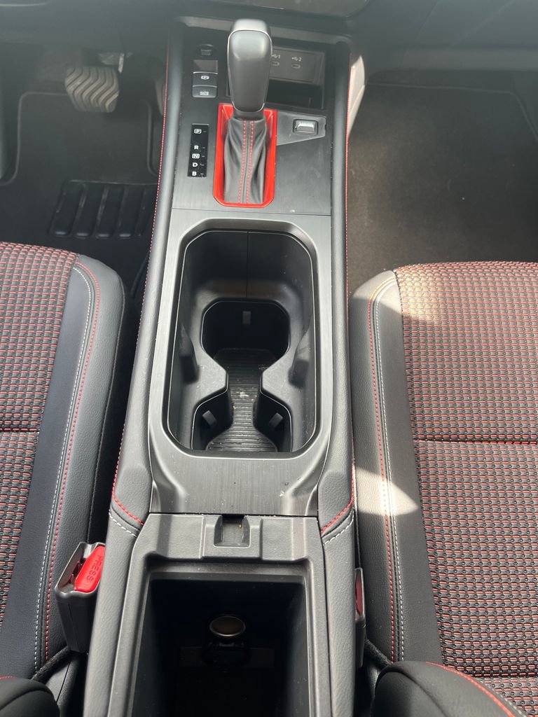 Certified 2025 Nissan Kicks SR w/ Illumination Package image 25