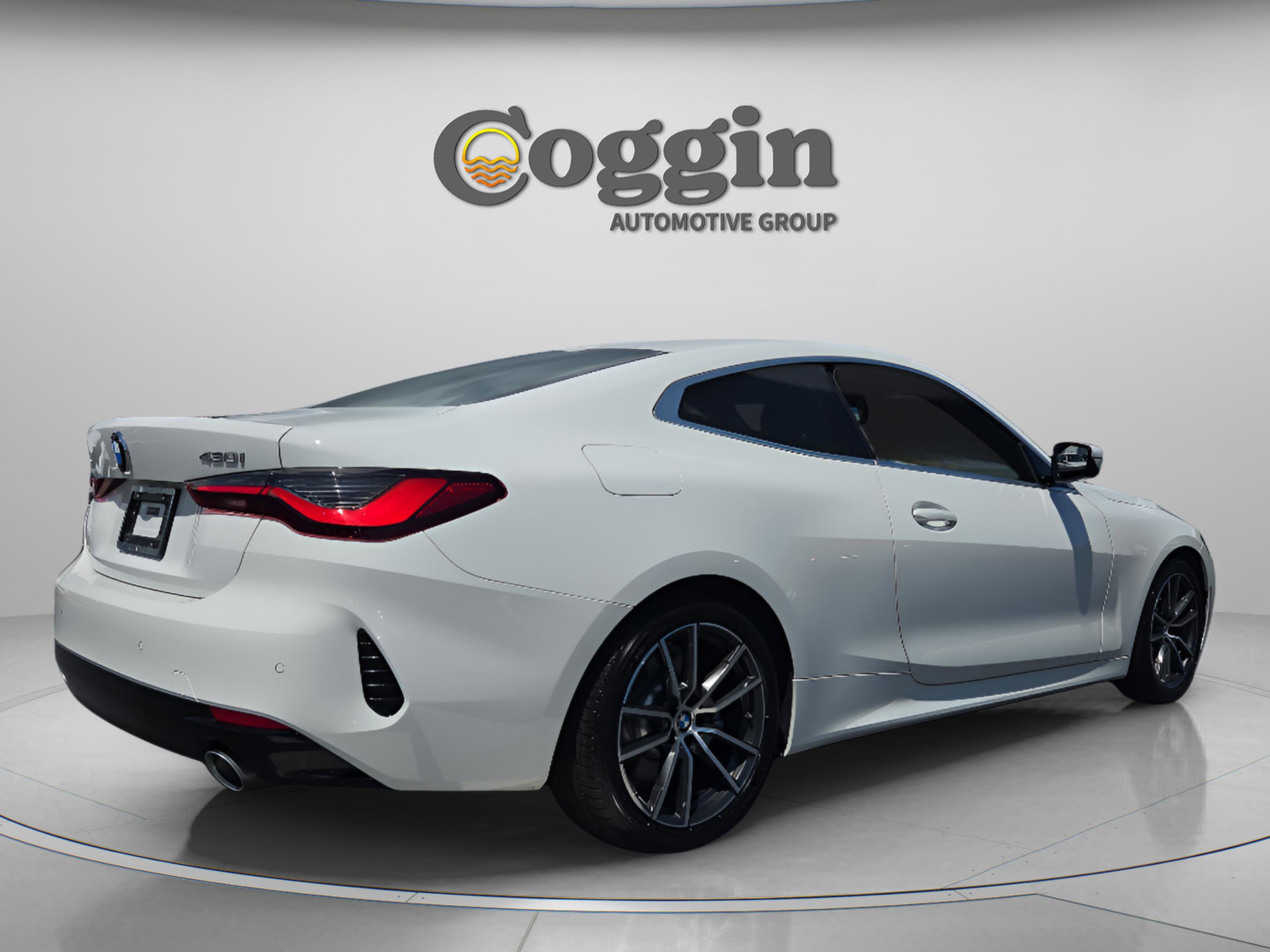 Certified 2025 BMW 430i Coupe w/ Premium Package RWD image 5