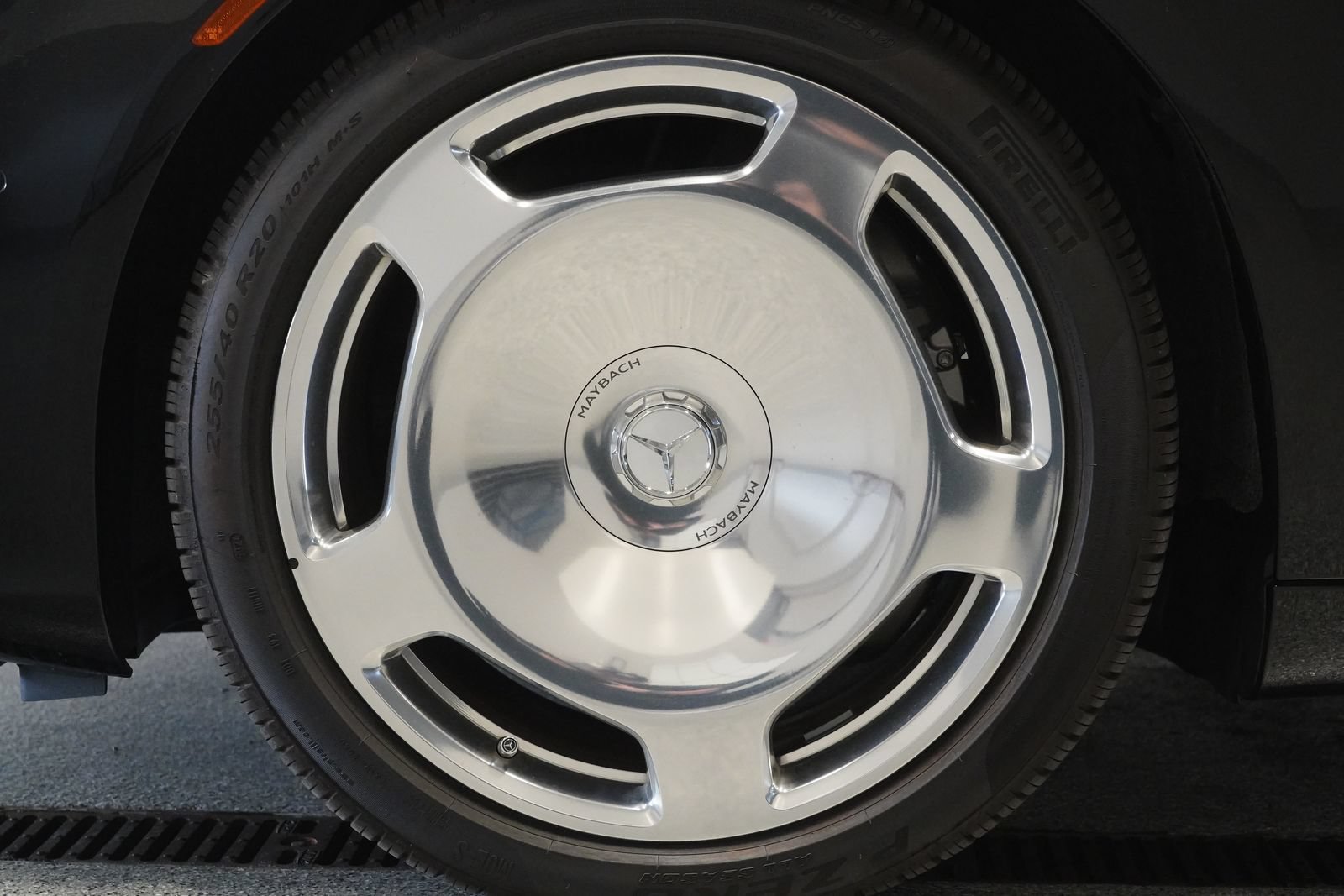 Certified 2025 Mercedes-Benz Maybach S 680 4MATIC image 8