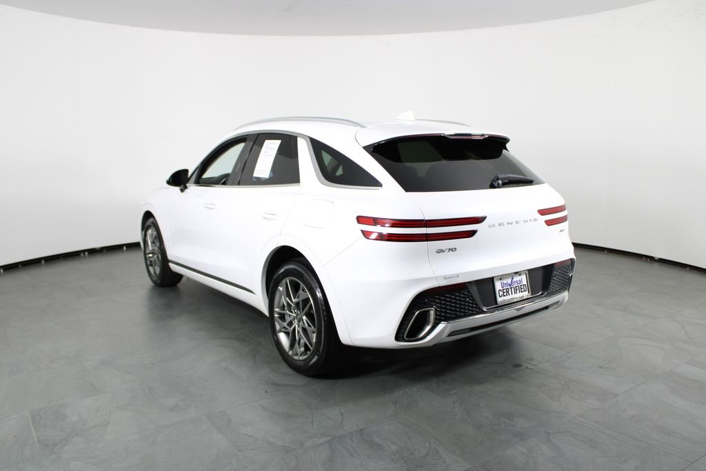 Used 2025 Genesis GV70 2.5T image 3