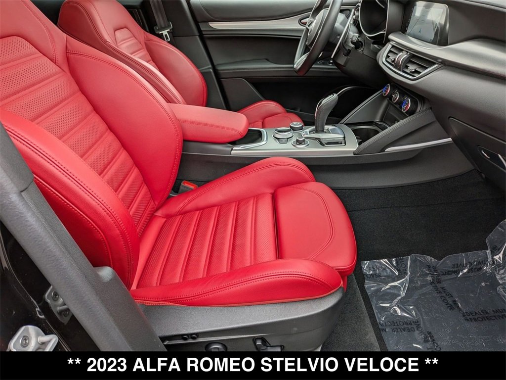 Used 2023 Alfa Romeo Stelvio Veloce image 28
