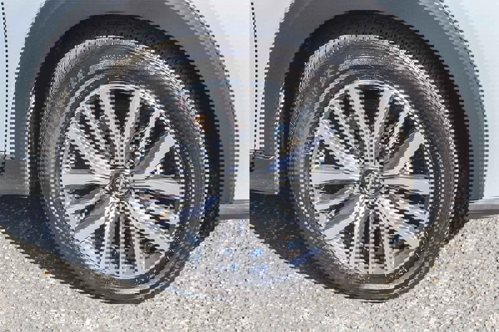 Used 2021 Nissan Kicks SV image 14