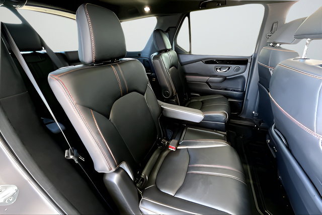 Used 2025 Honda Pilot TrailSport image 20