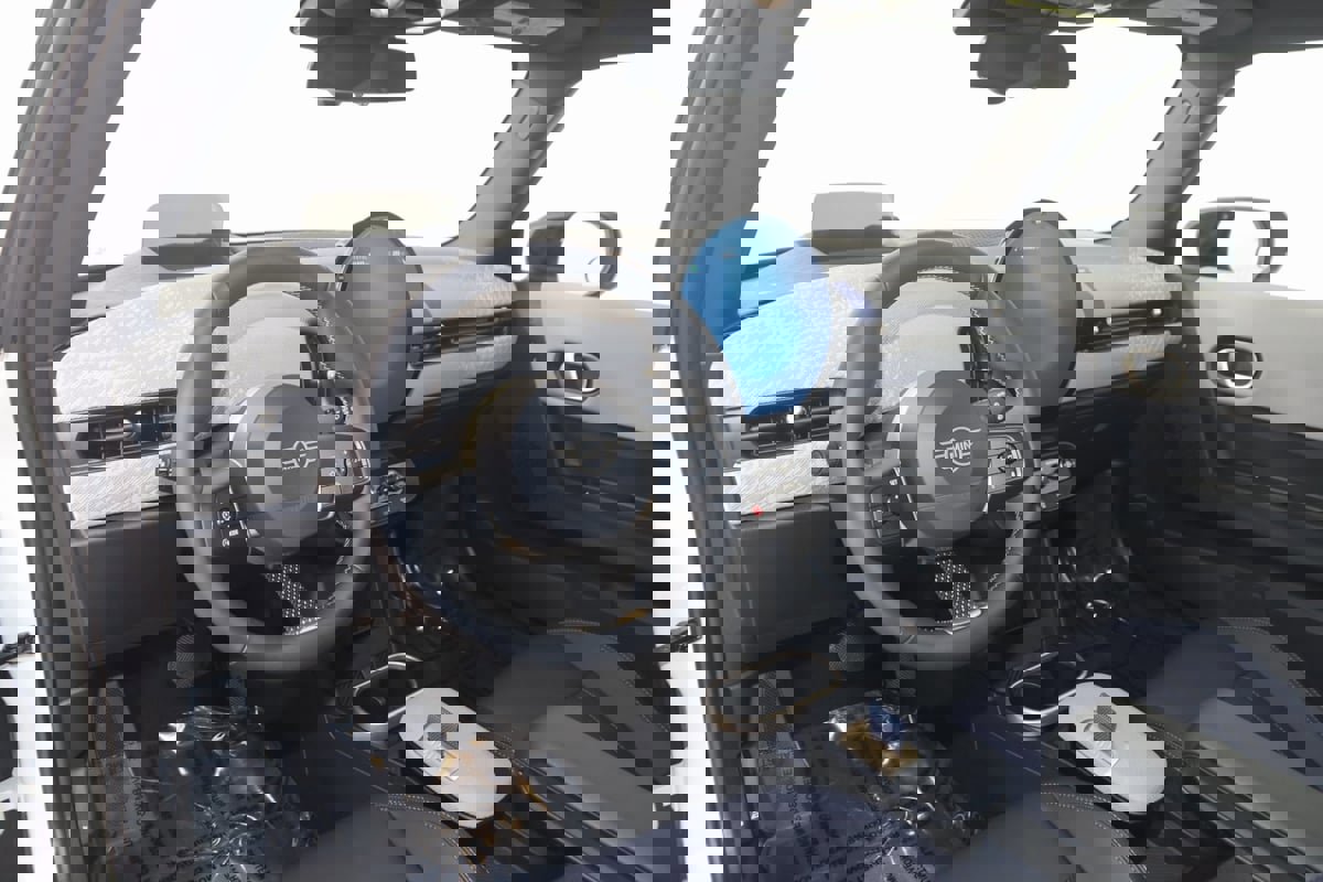 Used 2025 MINI Cooper S image 27