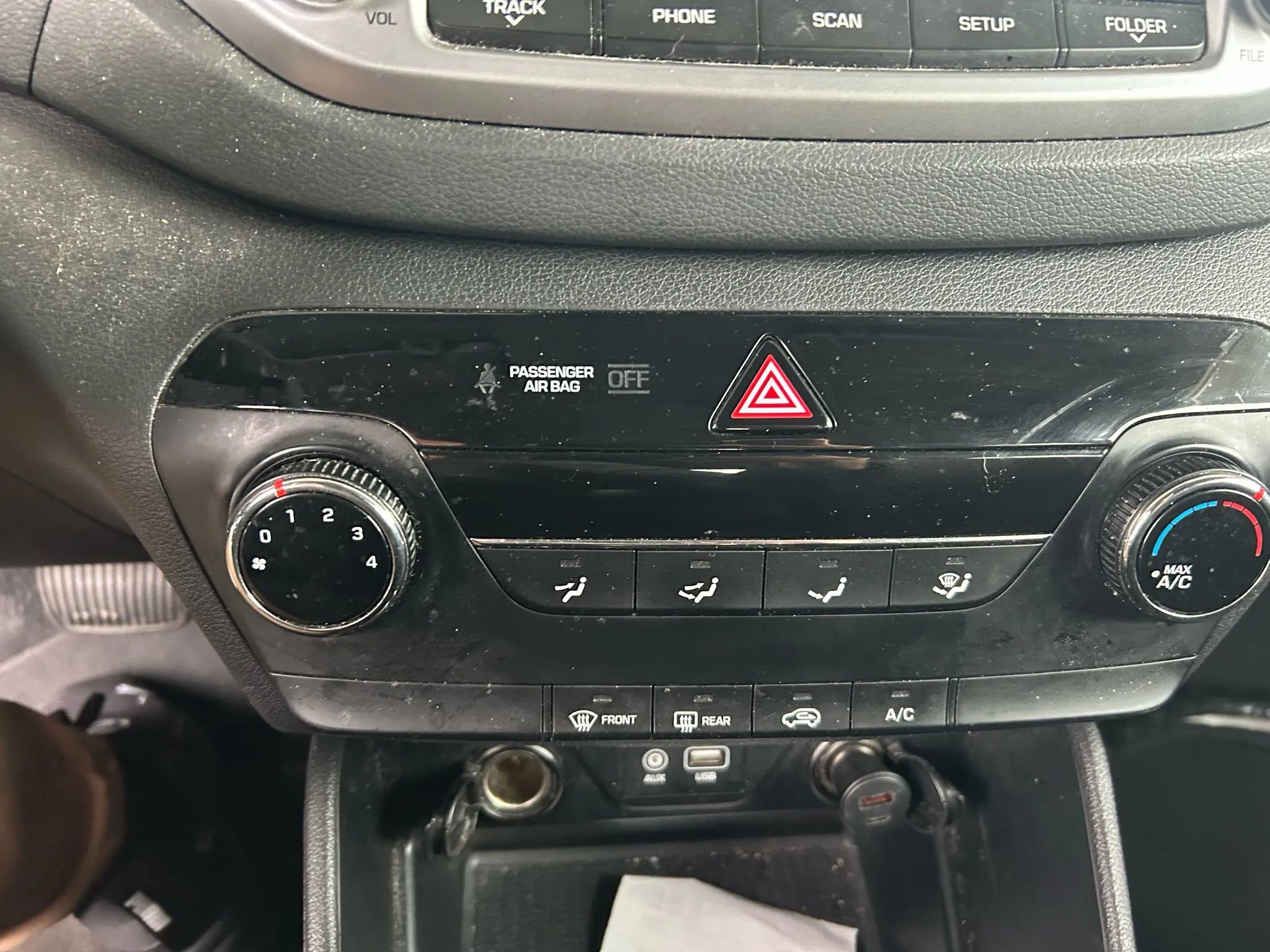 Used 2018 Hyundai Tucson SE w/ Cargo Package image 16