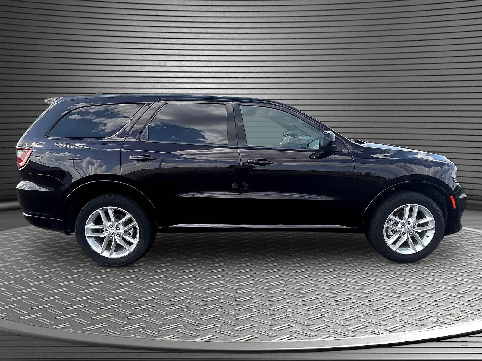Used 2025 Dodge Durango GT AWD/4WD image 8