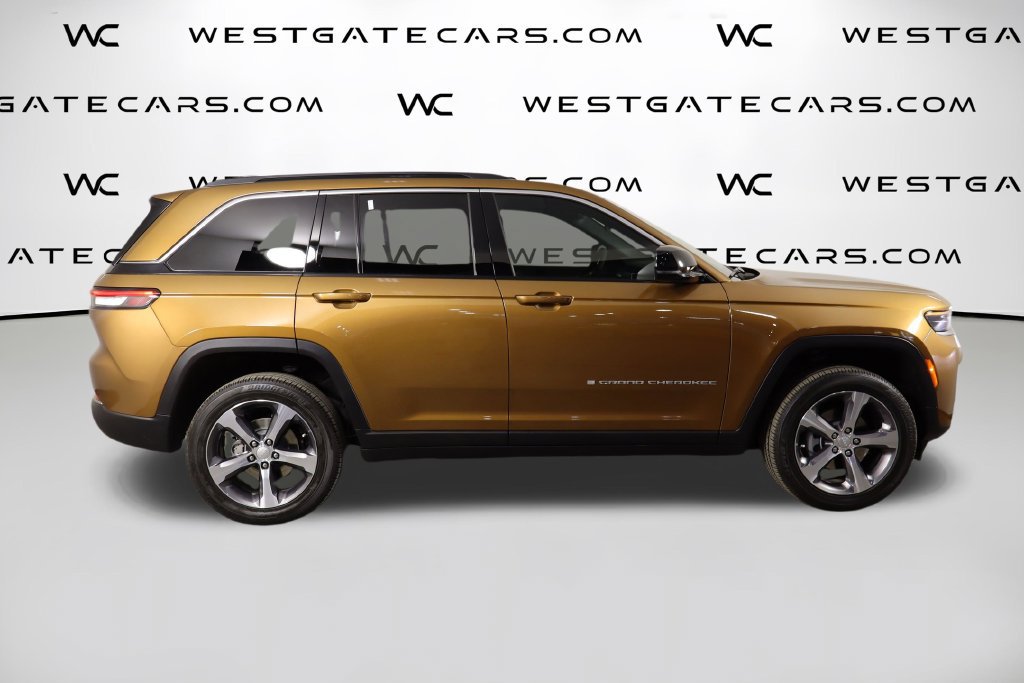 New 2026 Jeep Grand Cherokee Limited w/ Trailer Tow Package AWD/4WD image 48