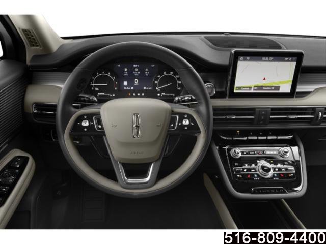 Used 2022 Lincoln Corsair AWD w/ Premium Package image 8