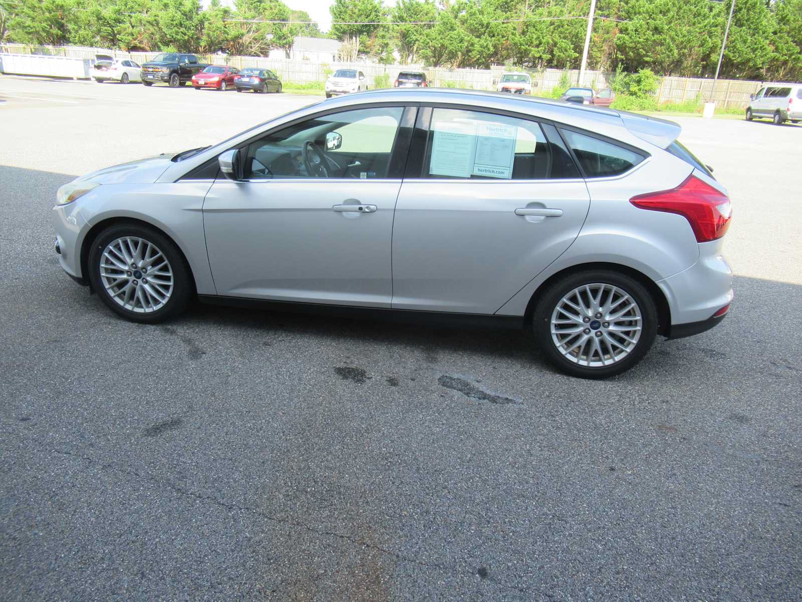Used 2014 Ford Focus Titanium FWD image 8