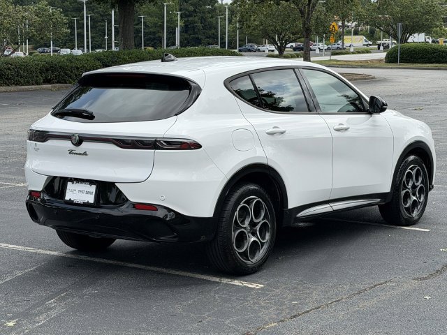 Used 2025 Alfa Romeo Tonale AWD/4WD image 9
