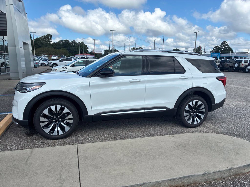 New 2026 Ford Explorer Platinum w/ LUX Leather Package AWD/4WD image 8