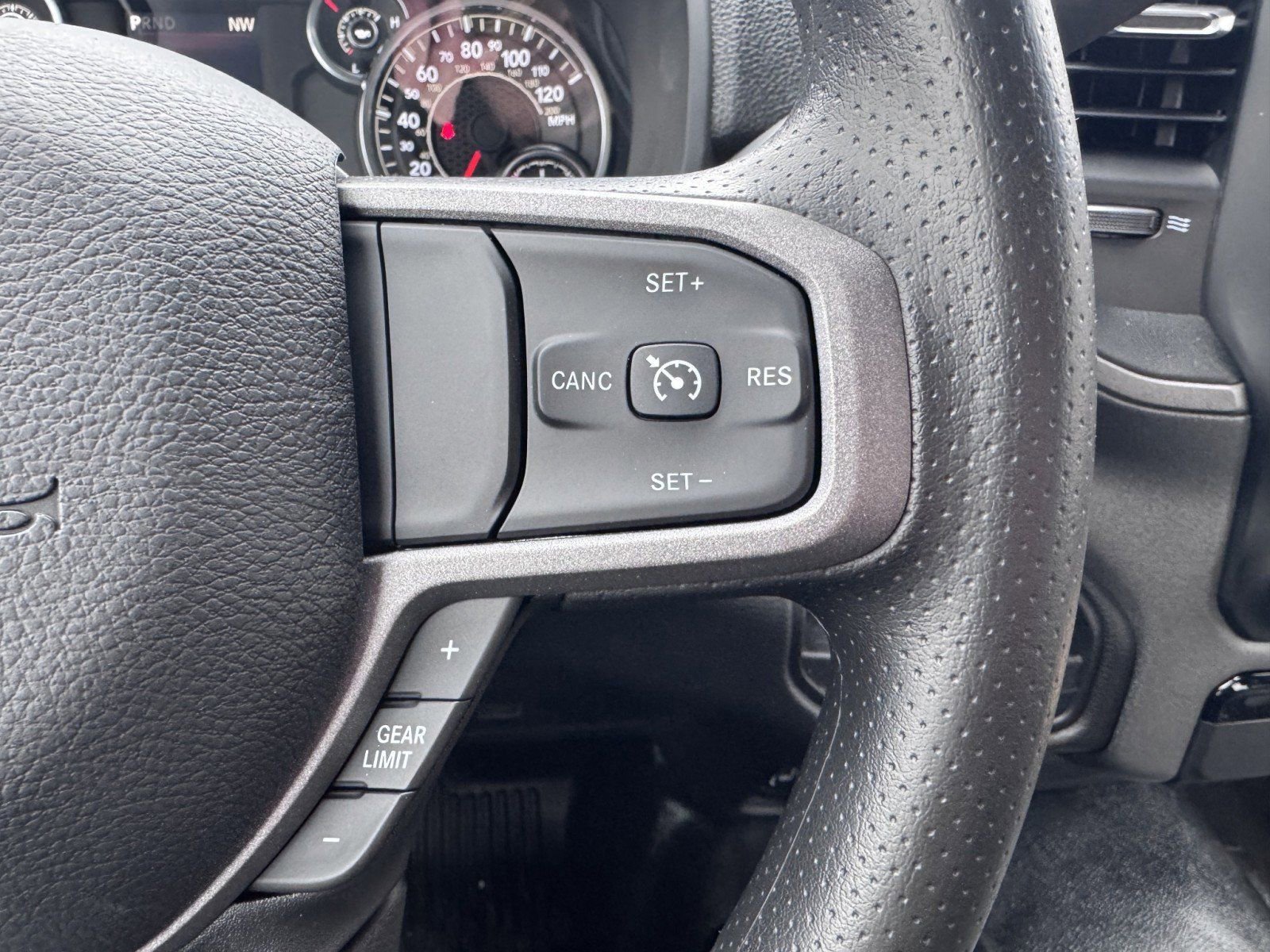 New 2024 RAM 4500 Tradesman AWD/4WD image 17