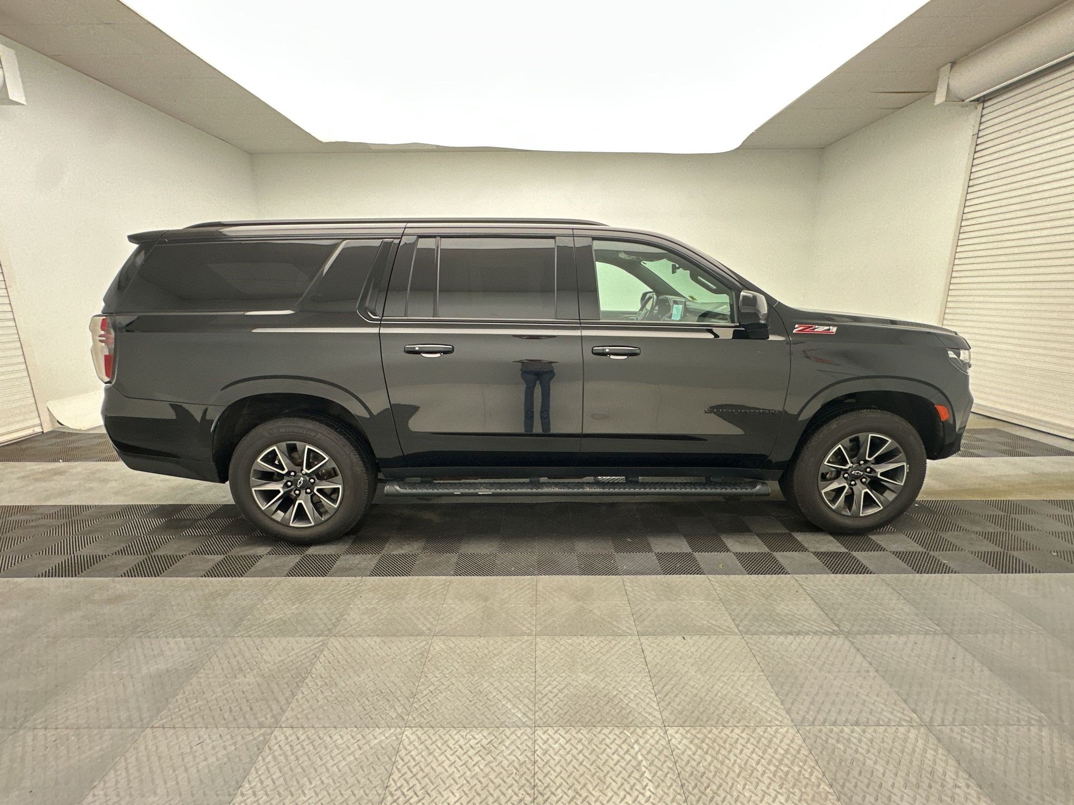Certified 2022 Chevrolet Suburban Z71 AWD/4WD image 8