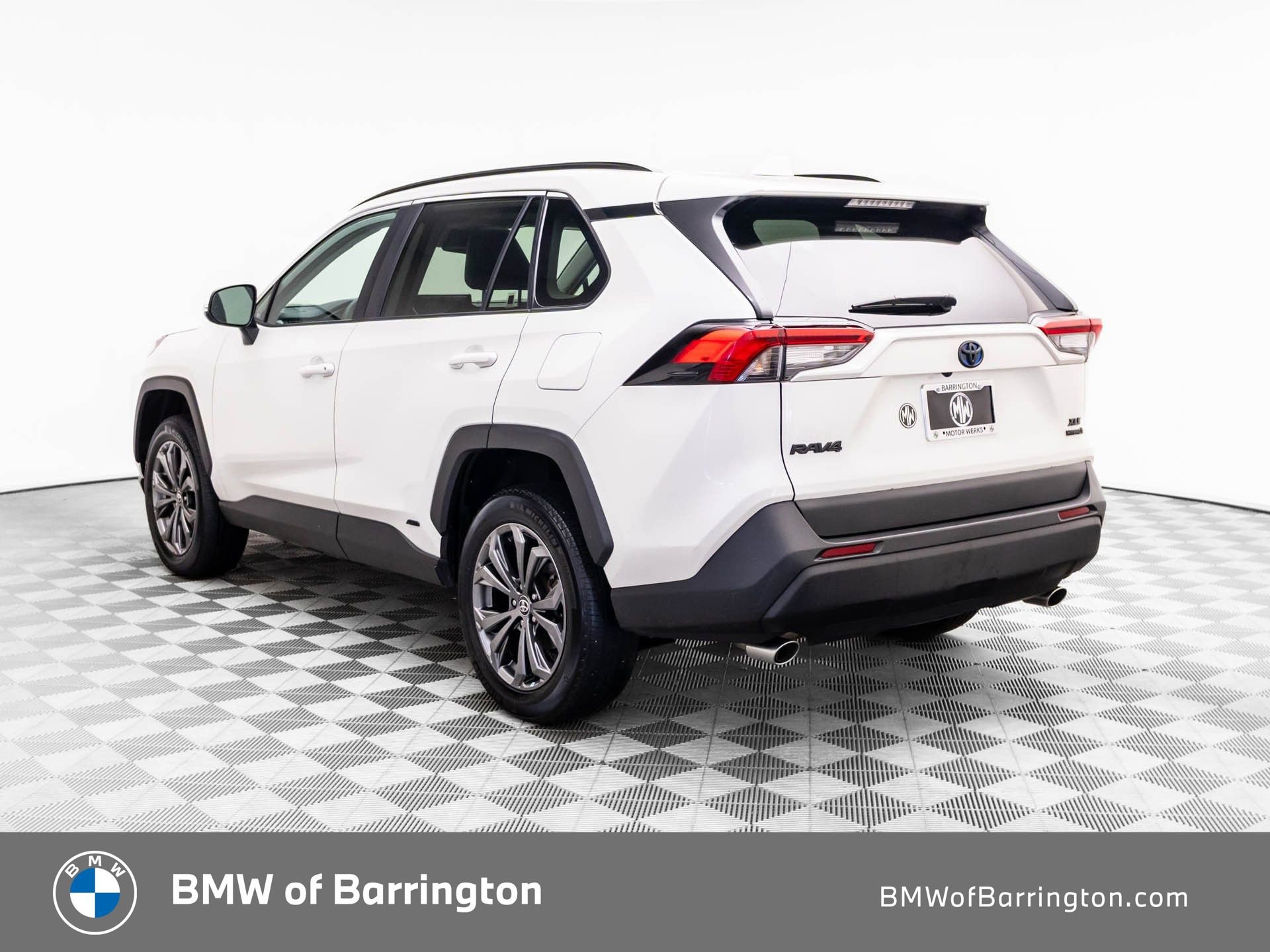 Used 2022 Toyota RAV4 XLE Premium AWD/4WD video 3