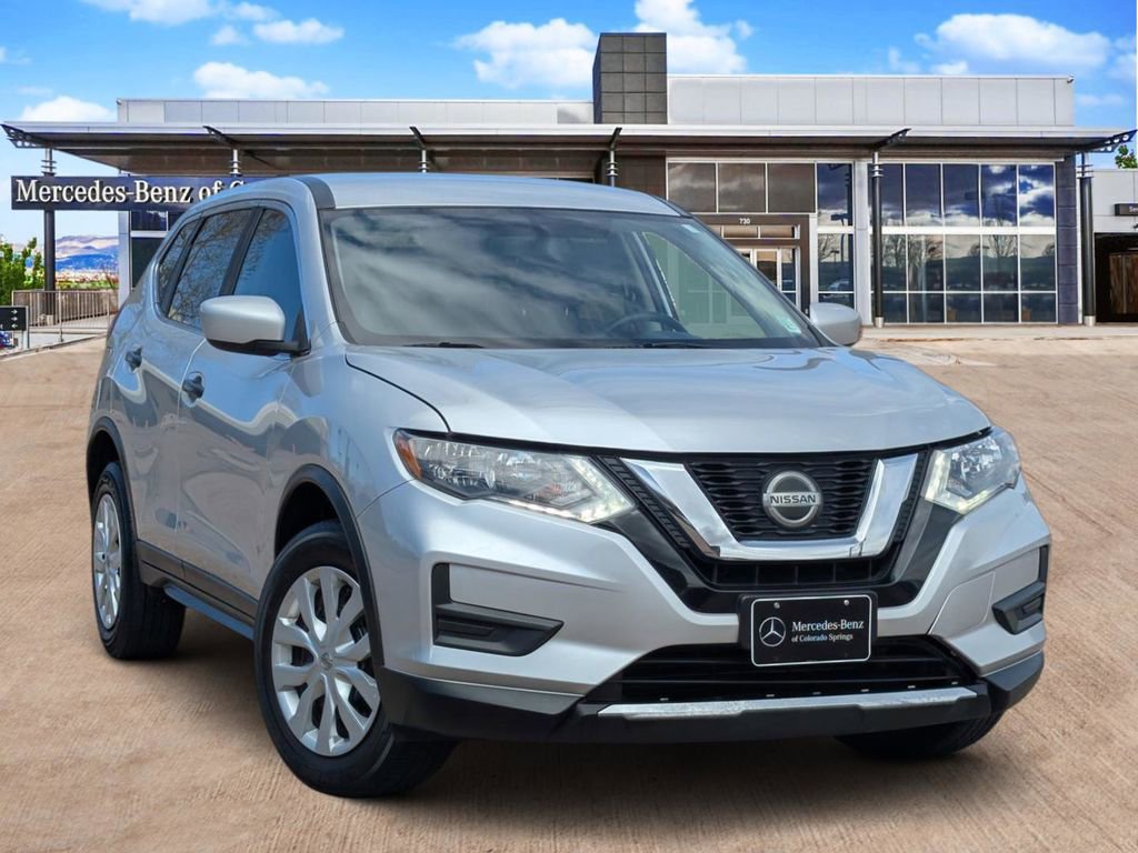 Used 2018 Nissan Rogue S image 1